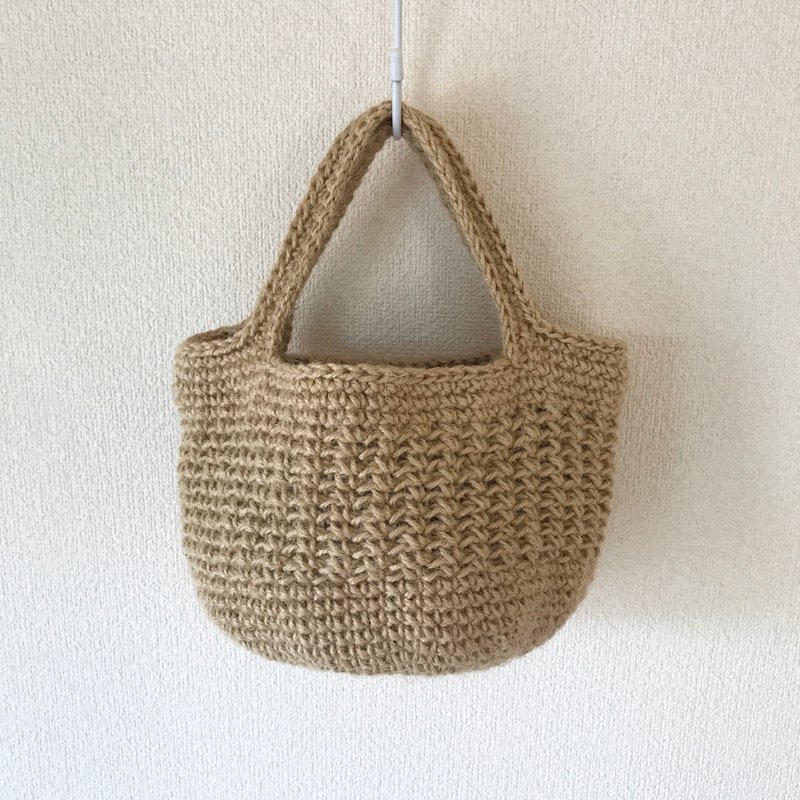 Round bottom tote bag,shoulder bag,mini,jute - 側背包/斜背包 - 棉．麻 