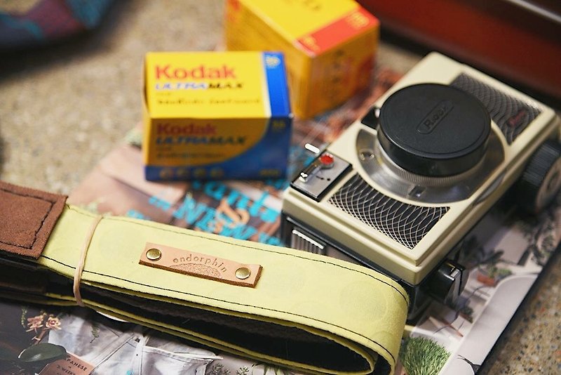 [Endorphin] Handmade camera strap is cleared from stock - ขาตั้งกล้อง - ผ้าฝ้าย/ผ้าลินิน สีเหลือง