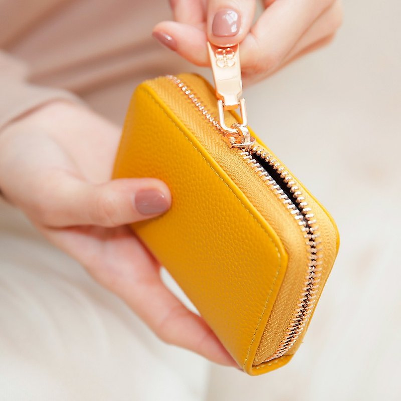 CHENSON leather 11 card one-handed card holder/purse yellow (W00602-L) gift box - กระเป๋าใส่เหรียญ - หนังแท้ สีเหลือง