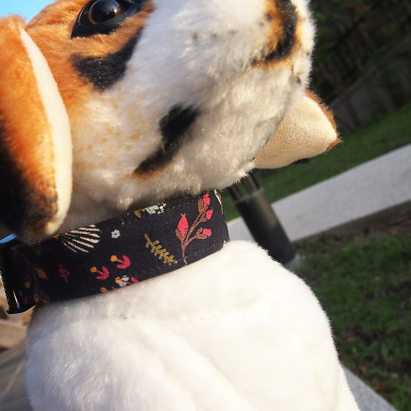 Night sky colorful garden dog collar - ปลอกคอ - ผ้าฝ้าย/ผ้าลินิน สีน้ำเงิน