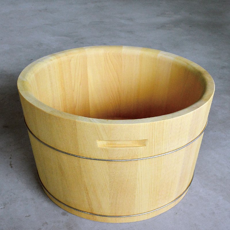 Taiwan cypress / fragrant cedar log foot soaking bucket 8 inches. 1 feet (customizable) - Other - Wood Khaki
