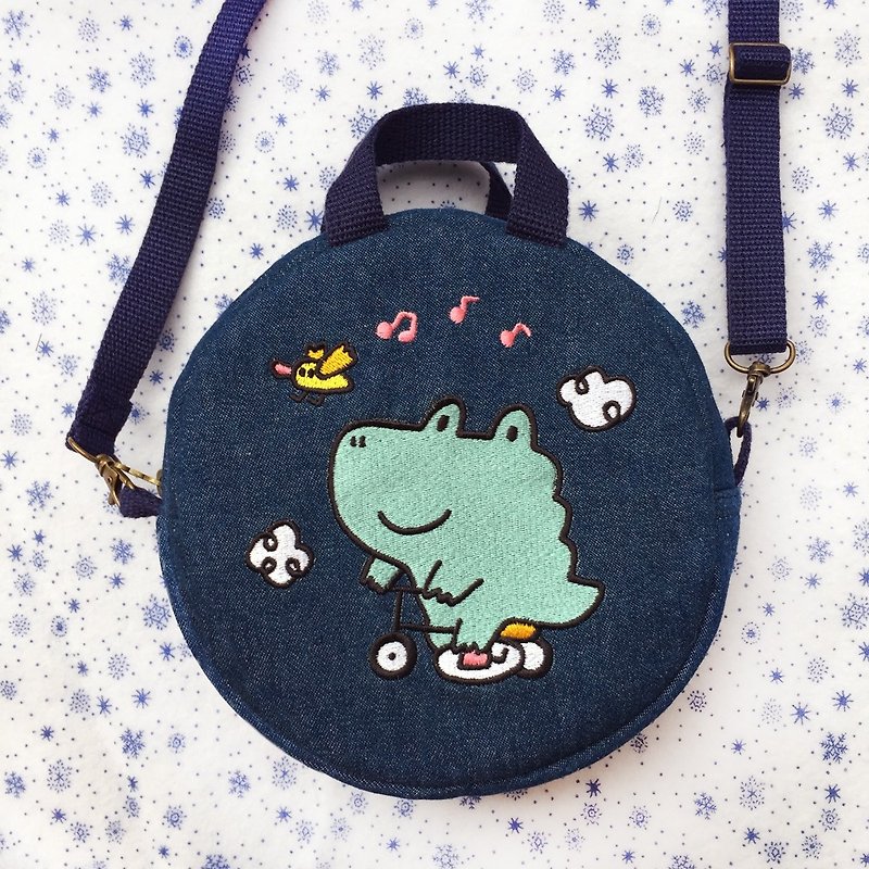 Leisurely crocodile round bag - Messenger Bags & Sling Bags - Cotton & Hemp Multicolor