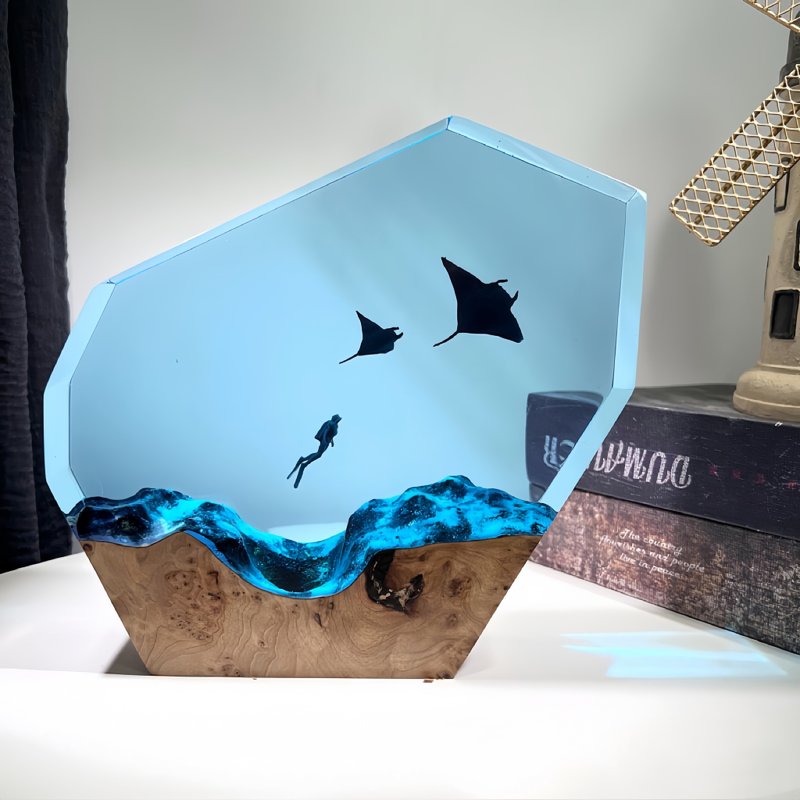 Solo Explorer Solo Diver Adventure Ocean Decorative Night Light Ornament - โคมไฟ - เรซิน 