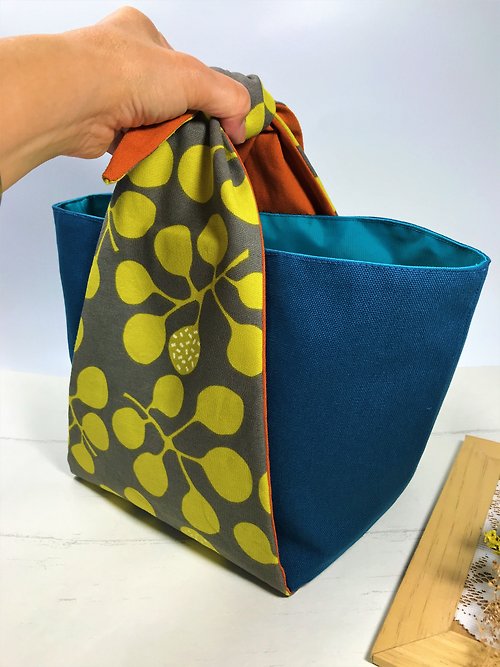 Hand feel double shoulder canvas bag-geometric - Shop alma-handmade Messenger  Bags & Sling Bags - Pinkoi