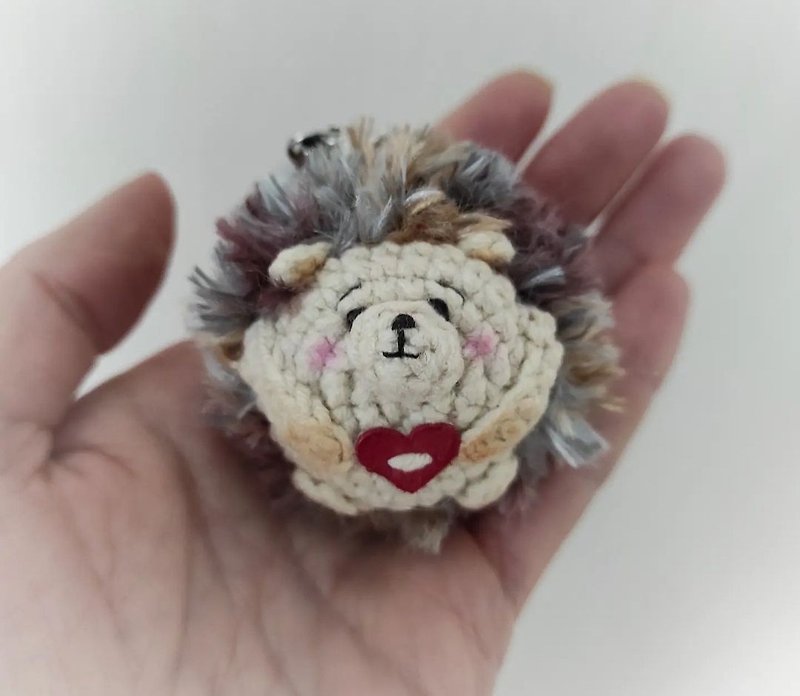 handmade keychain hedgehog amigurumi - 鑰匙圈/鎖匙扣 - 繡線 咖啡色