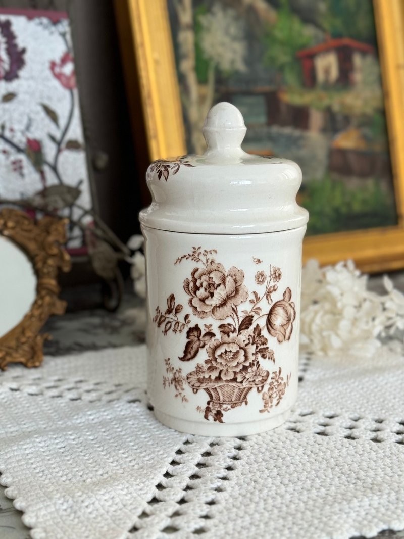 40712-Elegant antique Crown Devon flower-decorated porcelain jar - กล่องเก็บของ - เครื่องลายคราม 