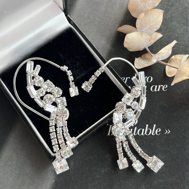 [Gorgeous over-ear tassel ear hooks] Vintage American antique jewelry and old pieces of jewelry - ต่างหู - วัสดุอื่นๆ 