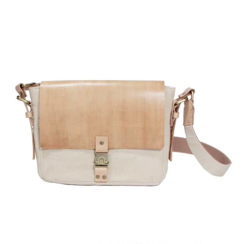 Shoulder bag (White) - กระเป๋าแมสเซนเจอร์ - กระดาษ ขาว