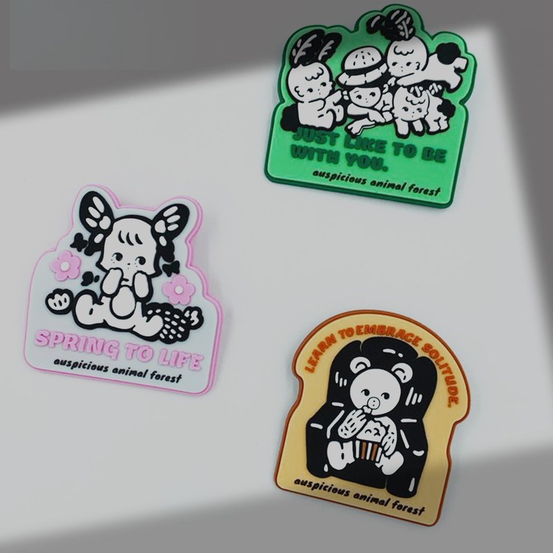 吉獸軟膠別針 - 徽章/別針 - 橡膠 多色