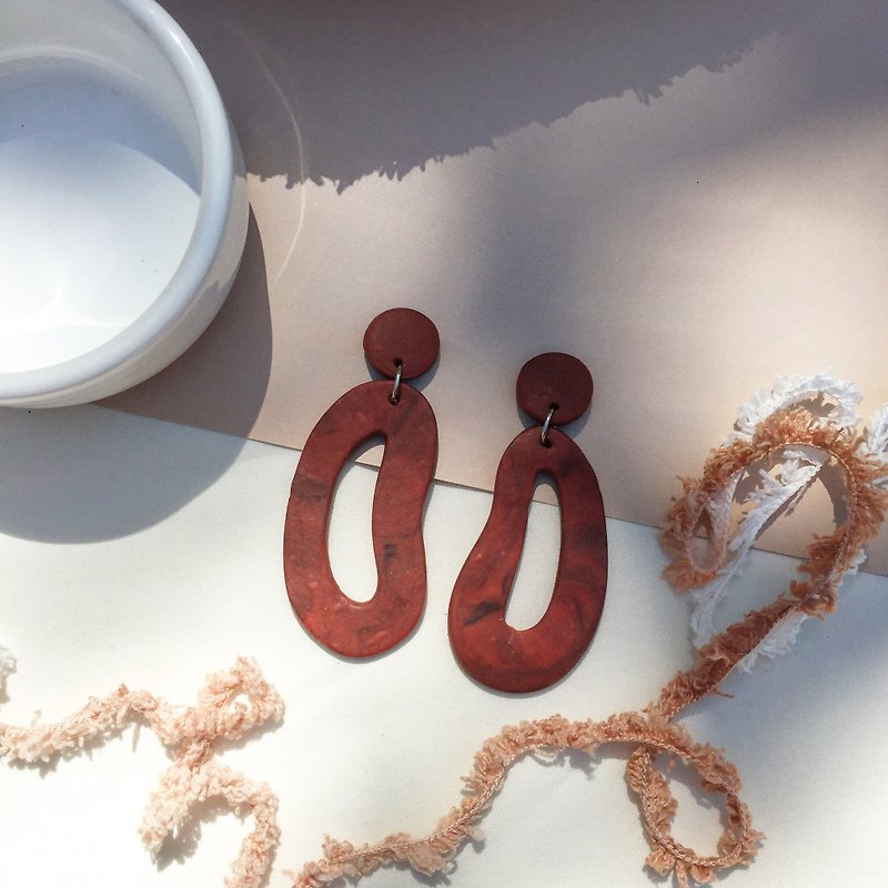 Polymer clay earrings minimal brown (Limited) - 耳環/耳夾 - 其他材質 咖啡色