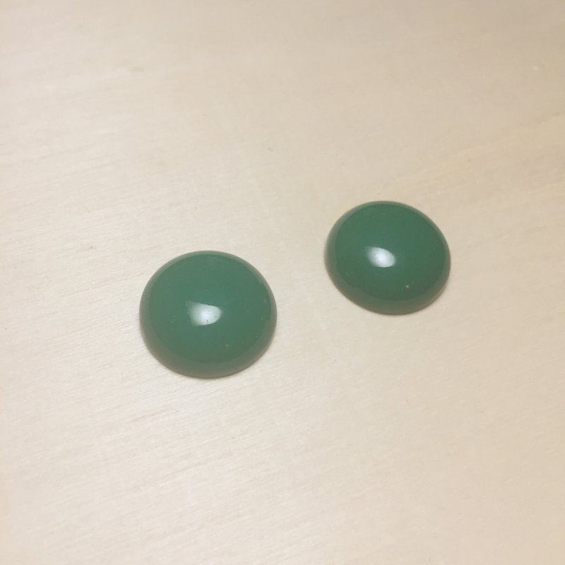 復古綠微凸耳環耳夾 - 耳環/耳夾 - 樹脂 綠色