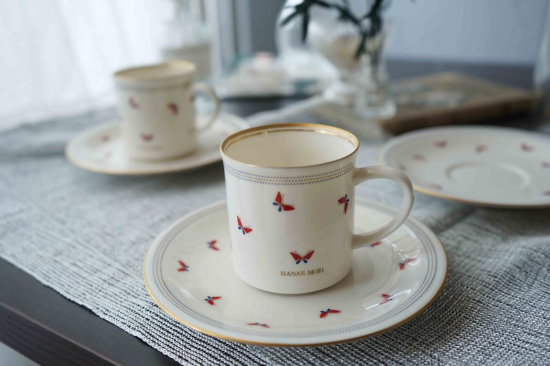 Japanese groceries - Hanae Mori Dinnerwear New Classic Butterfly White Porcelain Coffee Cup Set - แก้วมัค/แก้วกาแฟ - เครื่องลายคราม ขาว