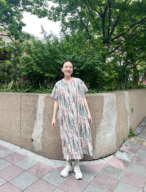 y1,hsuan 水彩感棉麻長版短袖洋裝