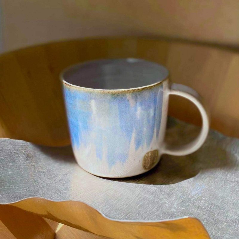 Taiwanese artist pulls broken pottery cup [Lu Ning series - tranquil blue limited color] Christmas gift - แก้วมัค/แก้วกาแฟ - โลหะ สีน้ำเงิน