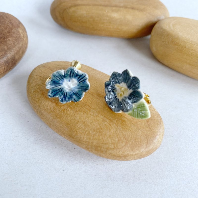 little flower / セラミックピアス - ピアス・イヤリング - 陶器 多色