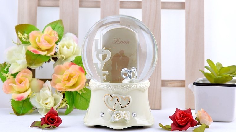 Love LOVE Photo Frame Crystal Ball Music Bell Valentine's Day Birthday Wedding New Year Gifts - Items for Display - Porcelain 