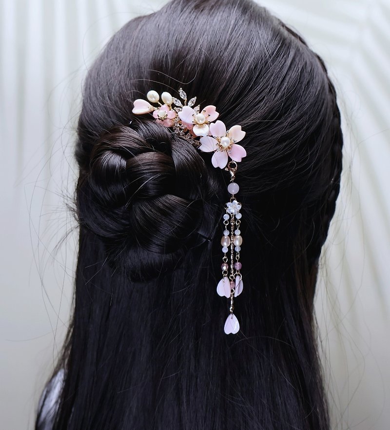Lemon handmade hair accessories, natural rouge queen shell cherry blossom hairpi - เครื่องประดับผม - กระจกลาย สึชมพู