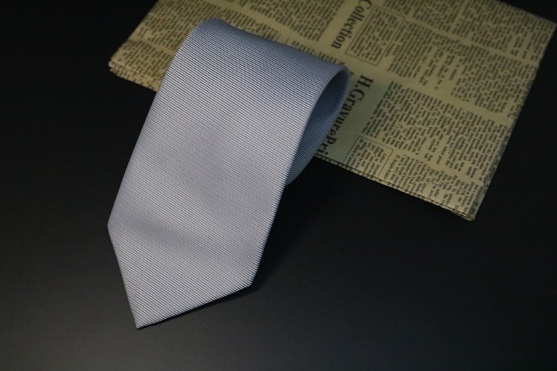 Silver gray striped silk tie with a business oriented male gentleman style - Ties & Tie Clips - Silk Silver