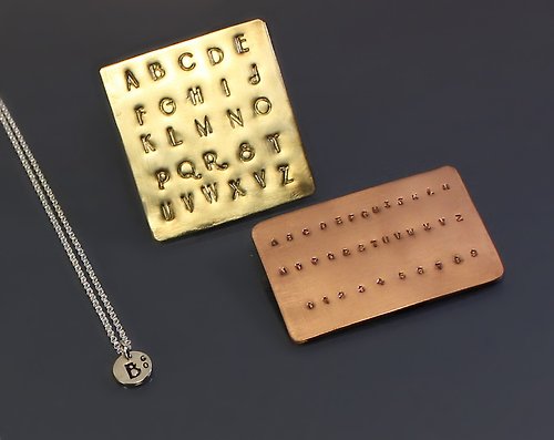 Maple jewelry design 刻字系列-特殊英文字體925銀項鍊2