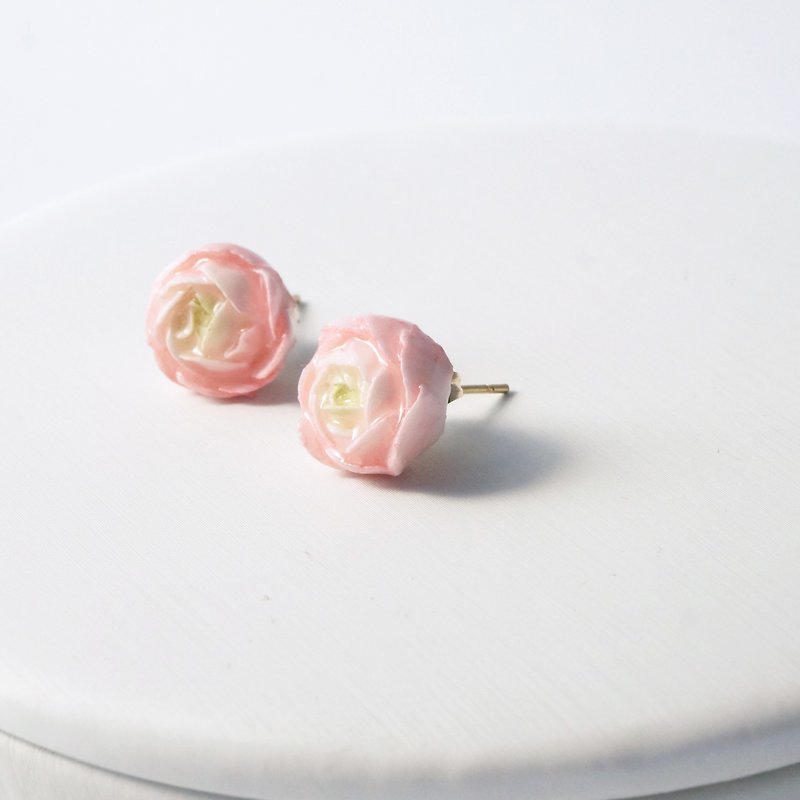 花ラナンキュラスと牡丹のイヤリングイヤリング手作りの粘土の花はカスタマイズすることができます - ピアス・イヤリング - 粘土 ピンク