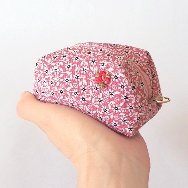 Pouch with Japanese Traditional Pattern, Kimono (Small) "Silk" - Toiletry Bags & Pouches - Other Materials Pink