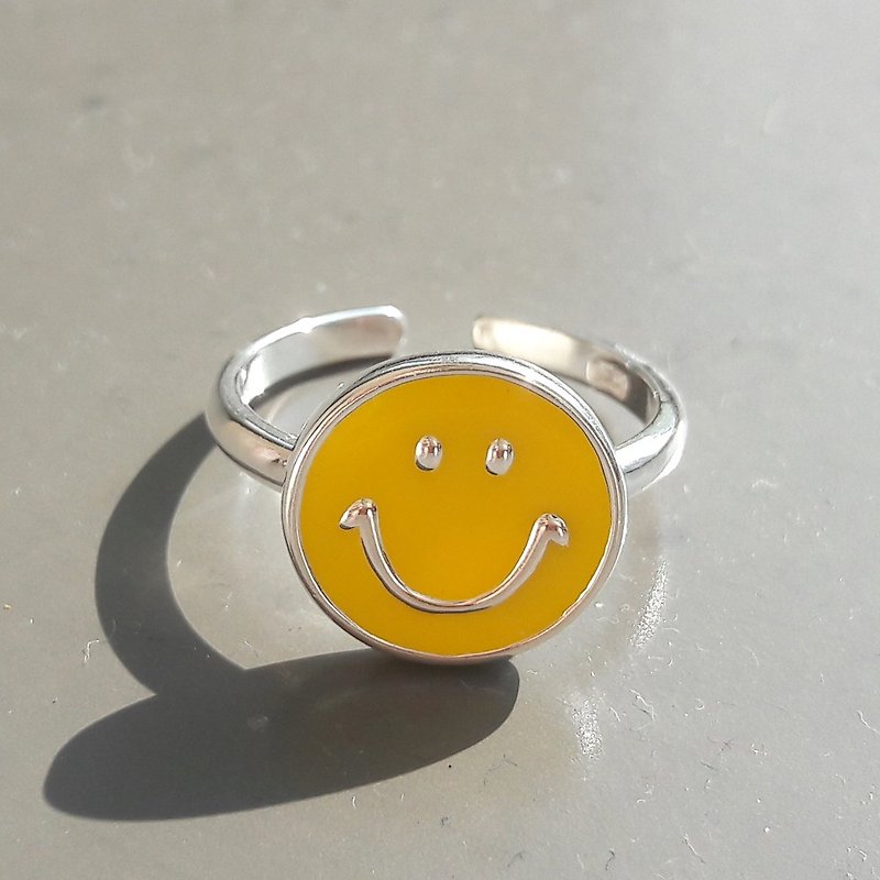 Classic Big Smile 925 Sterling Silver Ring (Yellow) - แหวนทั่วไป - เงินแท้ สีเหลือง
