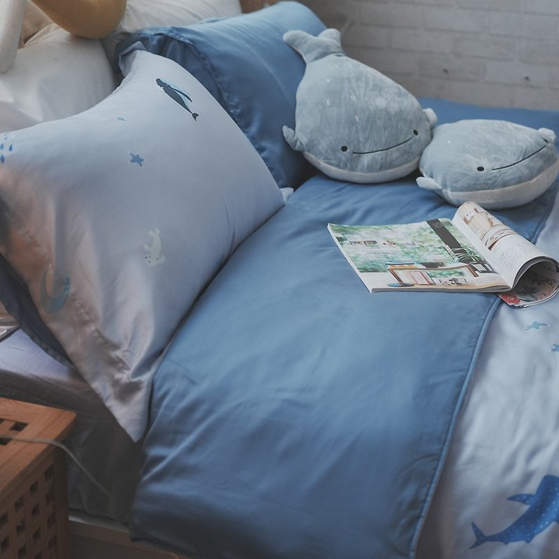 海之旅行 插畫家聯名款 薄床包兩用被組(60支)專櫃級 100%天絲 - 寢具/床單/被套 - 其他材質 藍色