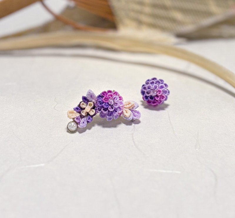 Qianzi (Mandarin duck ear bone clip) - Earrings & Clip-ons - Other Man-Made Fibers Purple