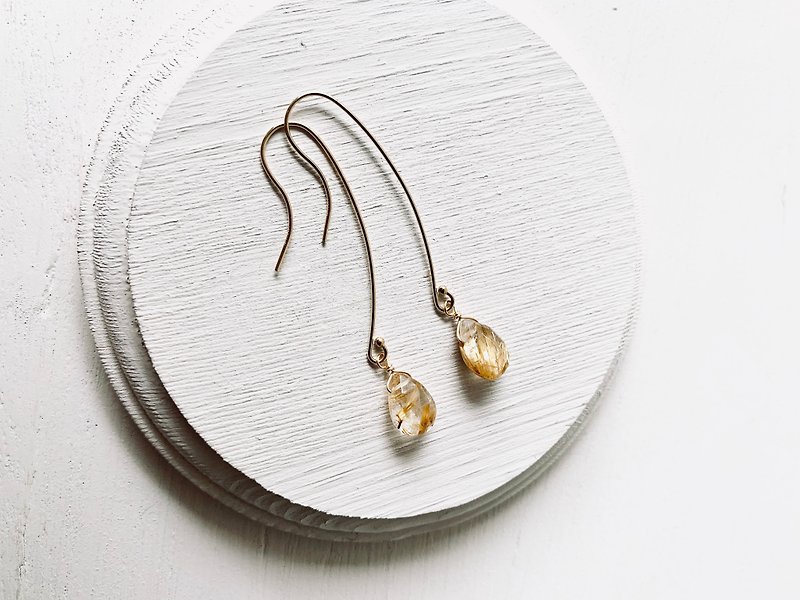 Rutilelated quartz earring SV925 14kgf - Earrings & Clip-ons - Semi-Precious Stones Gold