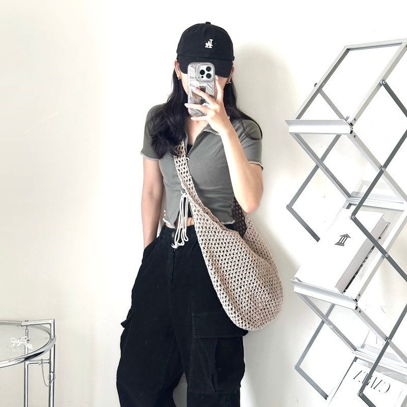 Khaki bag style [Crochet bag] - กระเป๋าแมสเซนเจอร์ - ผ้าฝ้าย/ผ้าลินิน 