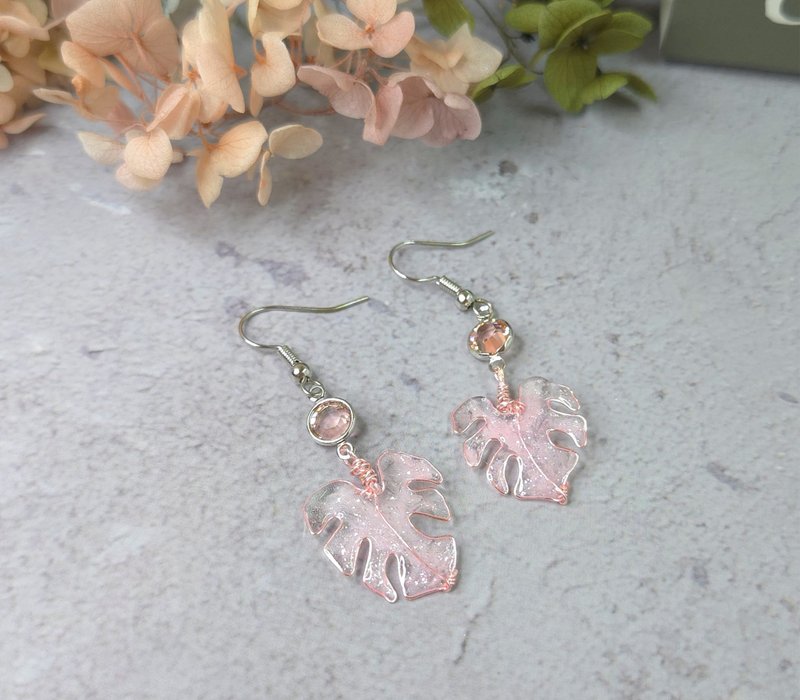 Turtle Sky Crystal Flower Earrings Pink Style - Earrings & Clip-ons - Resin 