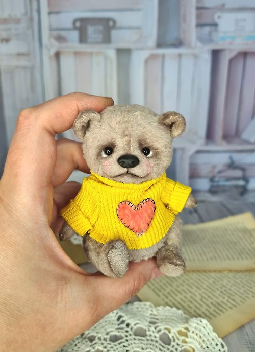 Amitoysgifts Miniature teddy bear. Artist teddy bear.