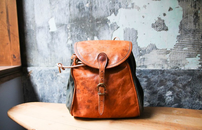 袅袅 department store - IL BISONTE Belgian leather shoulder bag retro - Messenger Bags & Sling Bags - Genuine Leather 