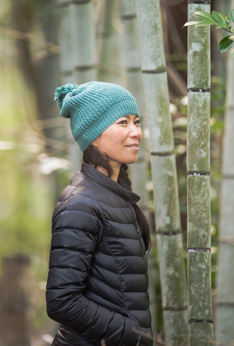 Seed stitch green pom-pom hat - Women's Sweaters - Other Materials Green