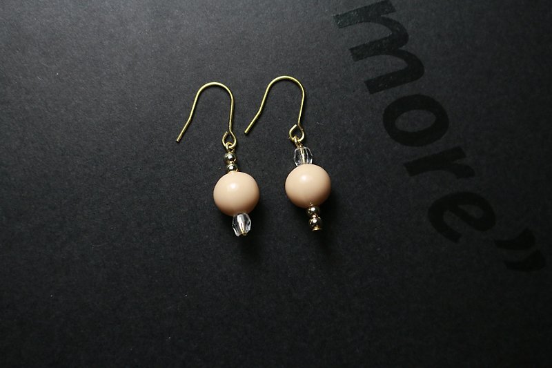 // Sugar ball retro beads beads earrings ear pierced ear clip powder color // ve115 - Earrings & Clip-ons - Plastic Pink
