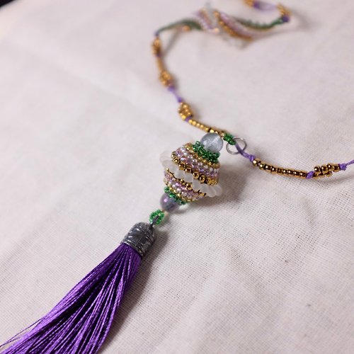 OMAH 都蘭旁邊那個村 現貨供應 原住民媽媽純手工編織串珠 鈴鐺造型紫色流蘇長項鍊