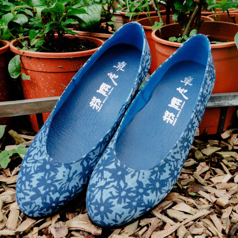 Blue dyed women's one-inch burnt shoes - รองเท้าลำลองผู้หญิง - ผ้าฝ้าย/ผ้าลินิน สีน้ำเงิน