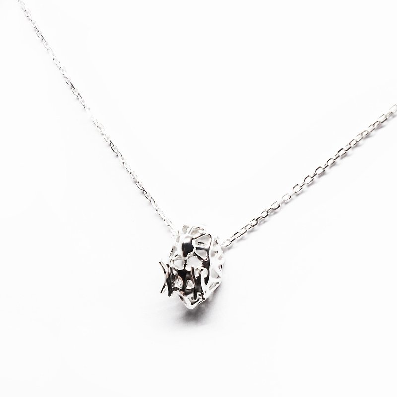 Little parakeet SV925 necklace【Pio by Parakee】豆的鸚鵡項鍊 - Necklaces - Other Metals Silver