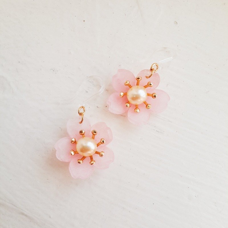 Momolico Handmade Cherry Blossom Earring small pearl - Earrings & Clip-ons - Other Materials Pink