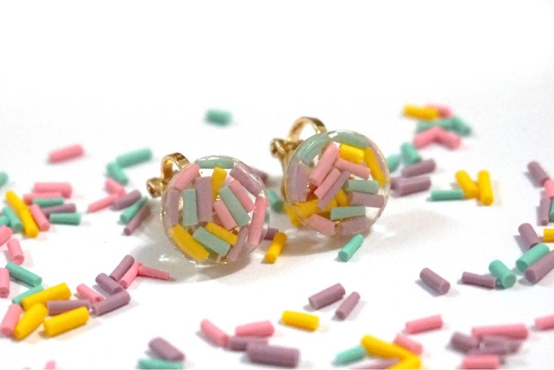 手作粉色系糖針SPRINKLES樹脂夾耳環 - 耳環/耳夾 - 塑膠 多色