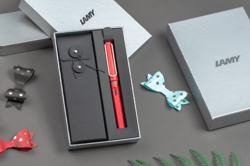 LAMY TAIWAN 官方旗艦館 LAMY 鋼筆 黑線圈筆袋禮盒 / SAFARI - 限量 特仕版 草莓戀人米夾