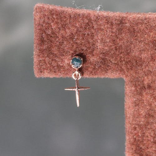CHARIS GRACE 14K 藍色原鑽十字架鎖珠耳環(單個)