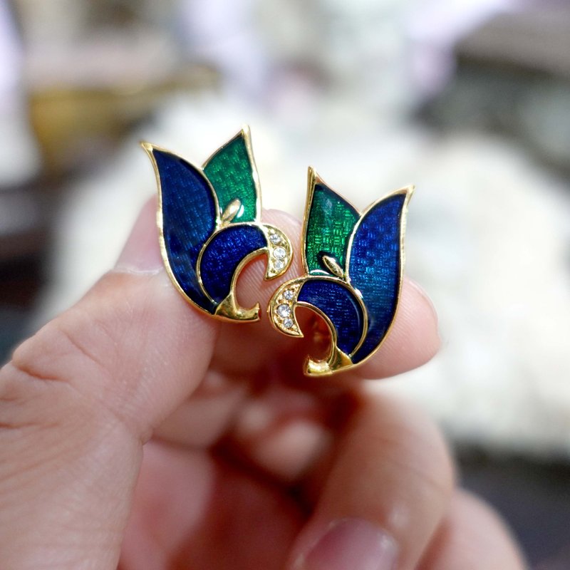 Japanese Showa period middle antique blue-green flower-shaped gold Clip-On earrings high-end second-hand vintage jewelry - ต่างหู - โลหะ สีทอง