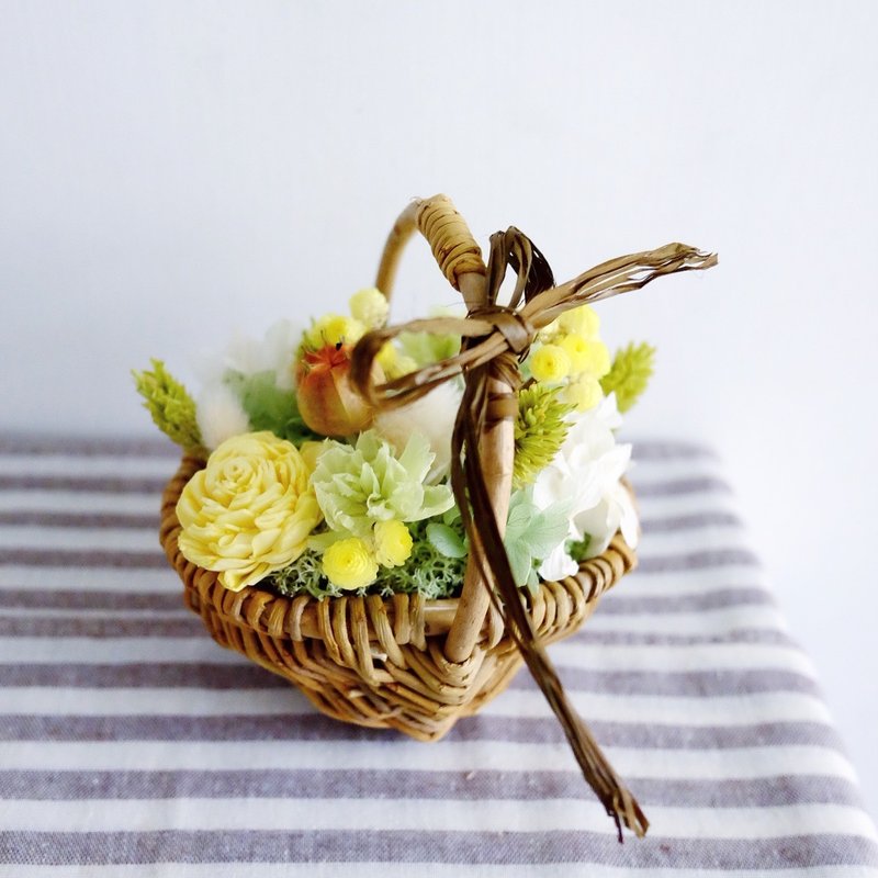 還是嚮往天堂 - 不凋乾燥小花籃 母親節限定款 - Preserved & dried flower basket - 盆栽/植栽 - 植物．花 多色
