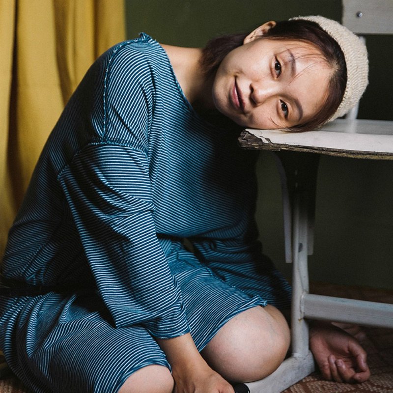 夏末秋初 長袖版海魂衫 條紋 T恤裙條紋衫針織衫 長款寬鬆洋裝 - 女 T 恤 - 棉．麻 藍色