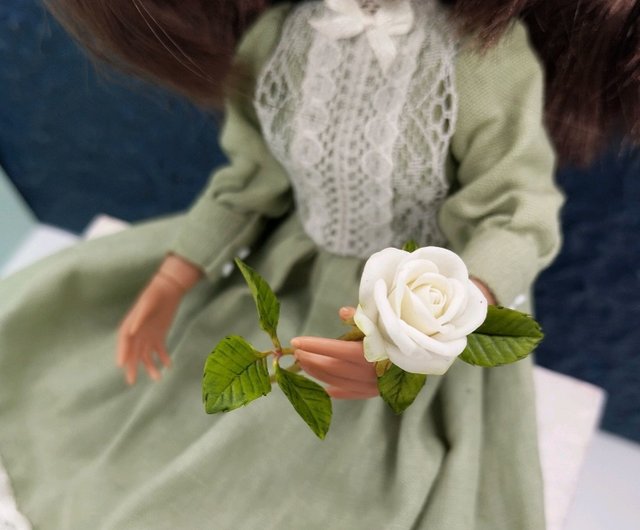 ミニチュア ホワイト ローズ 1:6 スケール ドールハウスの花手作り
