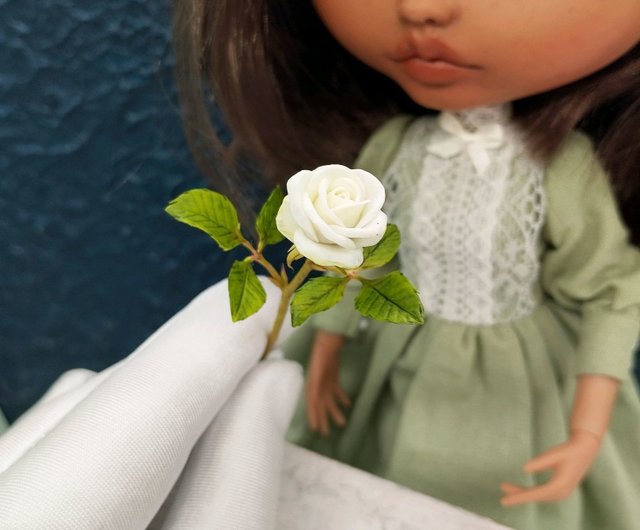 ドールハウス　ミニチュア　お花屋さん　シャビーシック　ホワイト　ぴんく　ローズ ドールハウス ミニチュア 手作りキット セット花屋さん 1/24