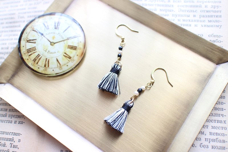 Black and white tassel brass earrings - Earrings & Clip-ons - Other Metals 