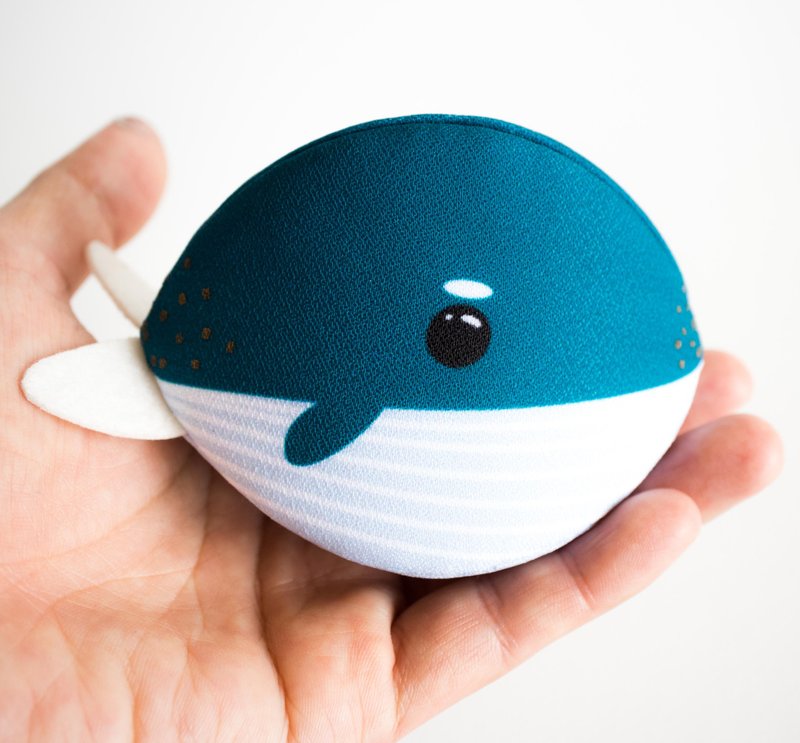 Blue whale Accessory purse. Japanese style bag. - 零錢包/小錢包 - 棉．麻 藍色