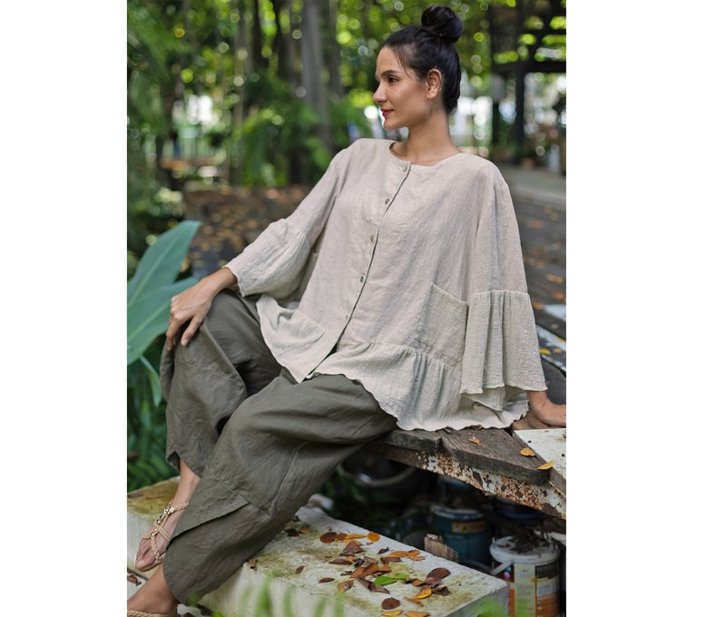 Beige linen tunic,  oversized linen top, loose blouse, long sleeves, pockets - 女上衣/長袖上衣 - 亞麻 白色